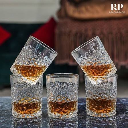 Whiskey glass for catering service